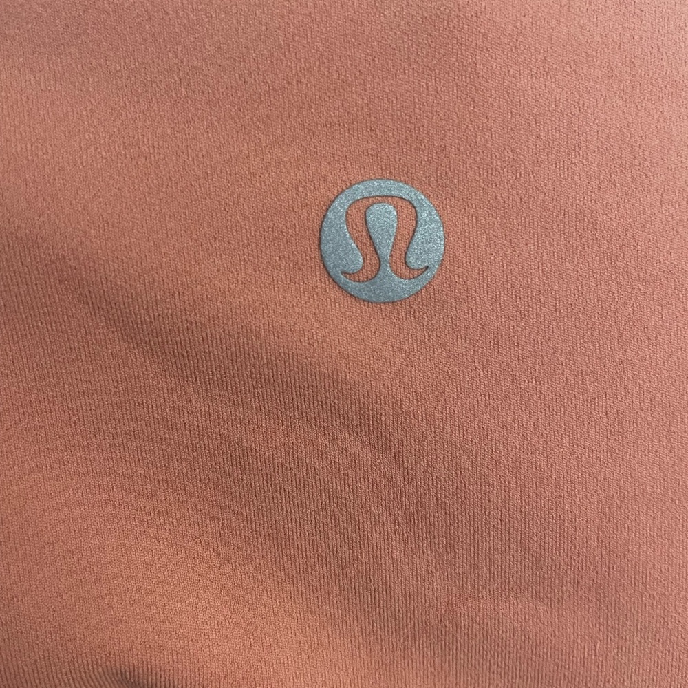 Lululemon High-Rise Pink Leggings - Picture 3 of 4